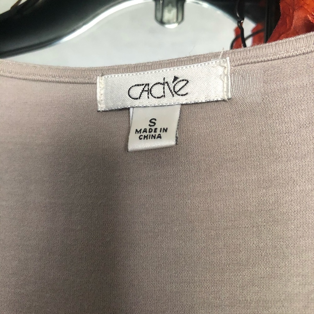 Ladies top - Picture 3 of 4